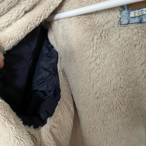 Pull and Bear Denim jacket - Picture 5 of 7